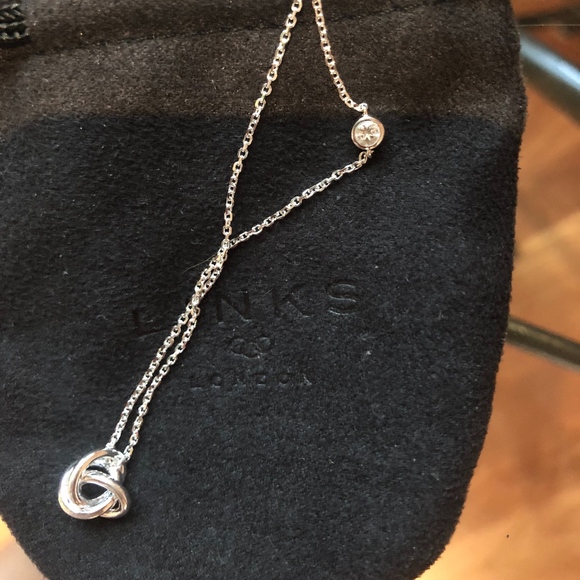 Links of London silver knot necklace - Picture 1 of 2